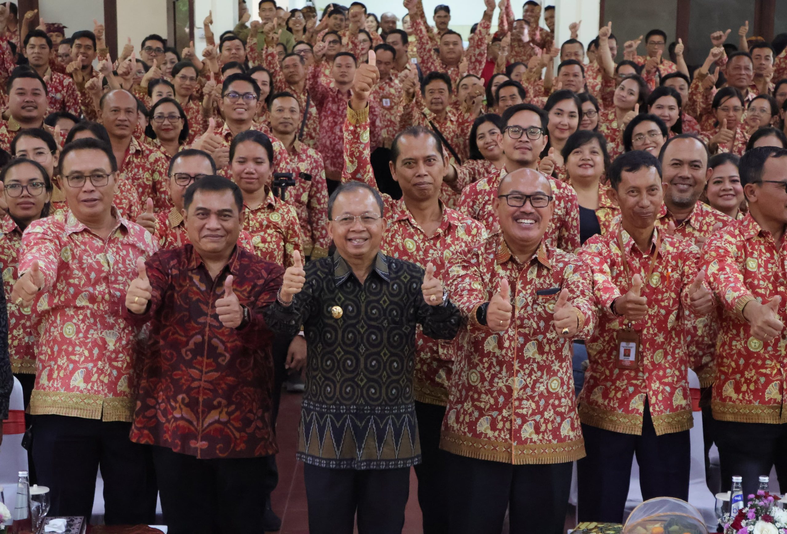 Gubernur Bali, Wayan Koster saat acara HUT Persatuan Perawat Nasional Indonesia (PPNI) Bali, di Gedung Nari Graha, Minggu, 23/3/2025. (Foto/dok).